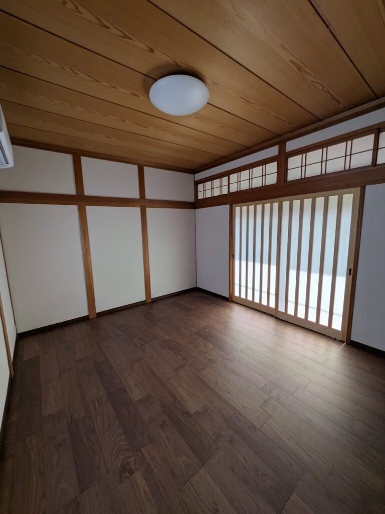 倉敷市｜ベッドも置ける！和室を快適なモダン洋室へ