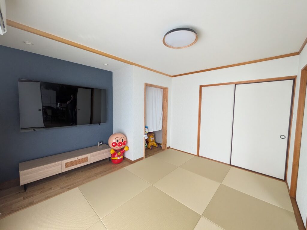 倉敷市 | キッチンの配置を変え、リビングの主役でもあり空間に馴染む存在となりました。