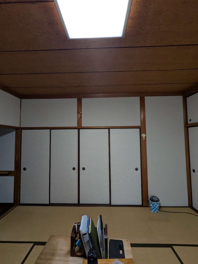 倉敷市 | 土壁の塗り替えで、奥まった配置のお部屋も明るい空間になります！